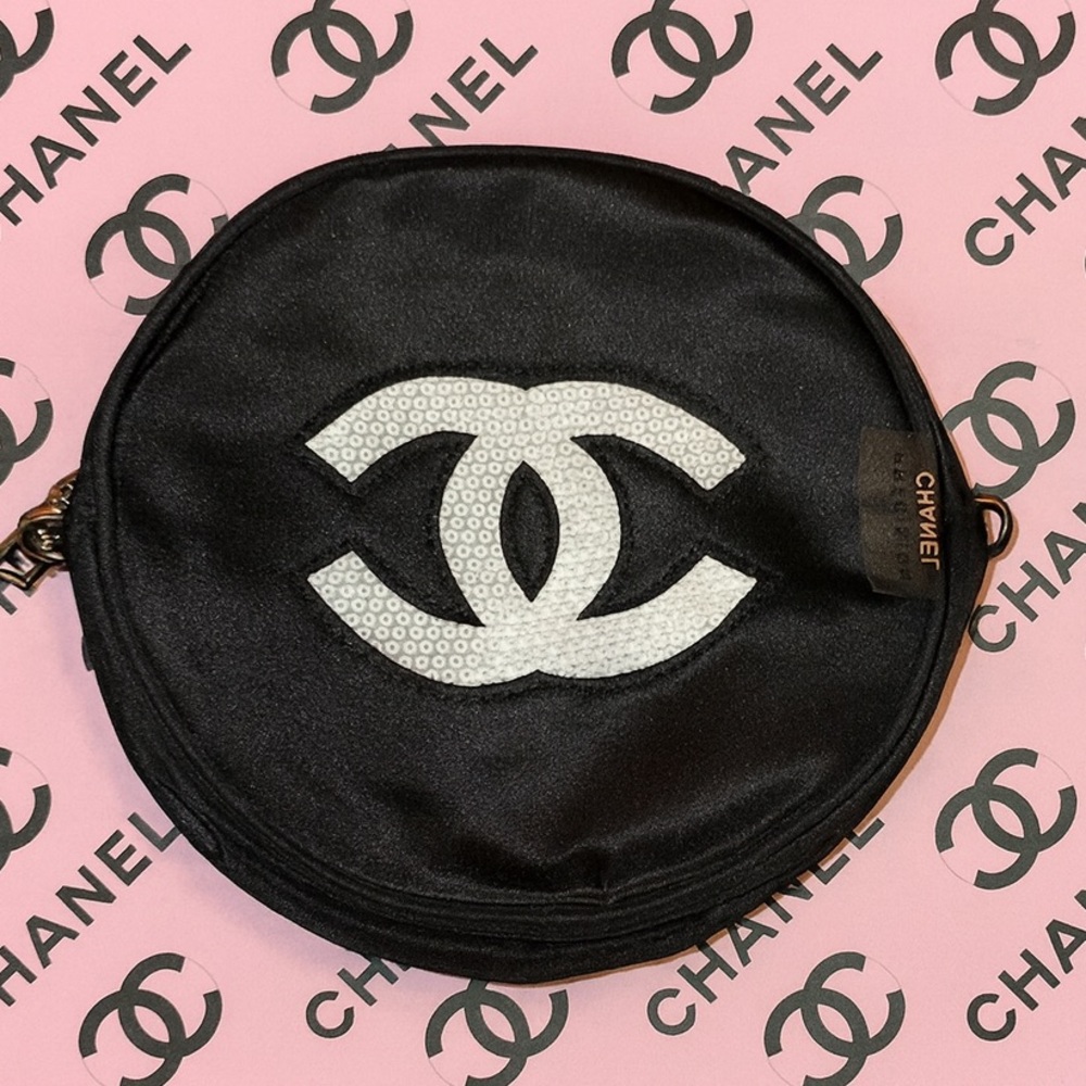🖤 CHANEL Makeup Round Pouch | Black w/ White Sequin Logo | NWOT